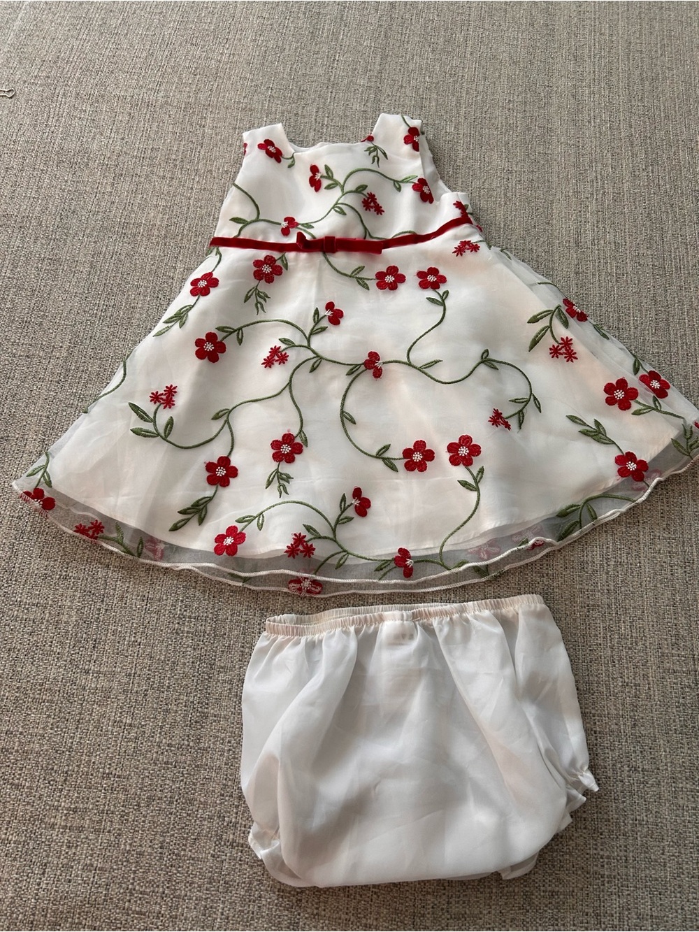 Youngland Baby White Dress w Red & Green Floral Embroidery w Bloomers Size 12M